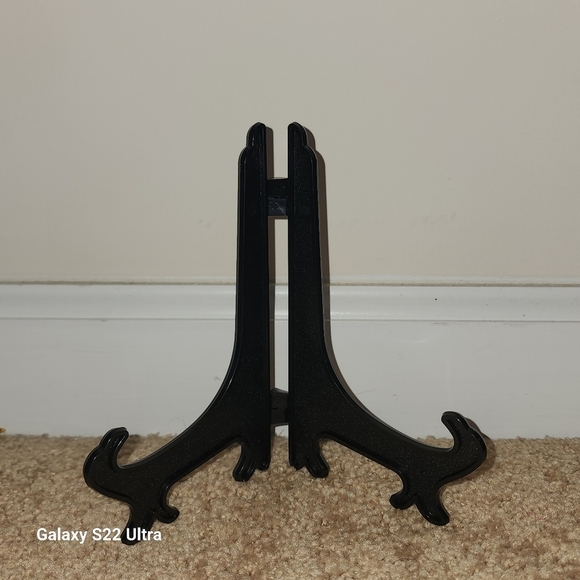 Vtg plastic Plate Picture Display Stands, Folding Easel Style 6” Set of 4 Black - Picture 1 of 4